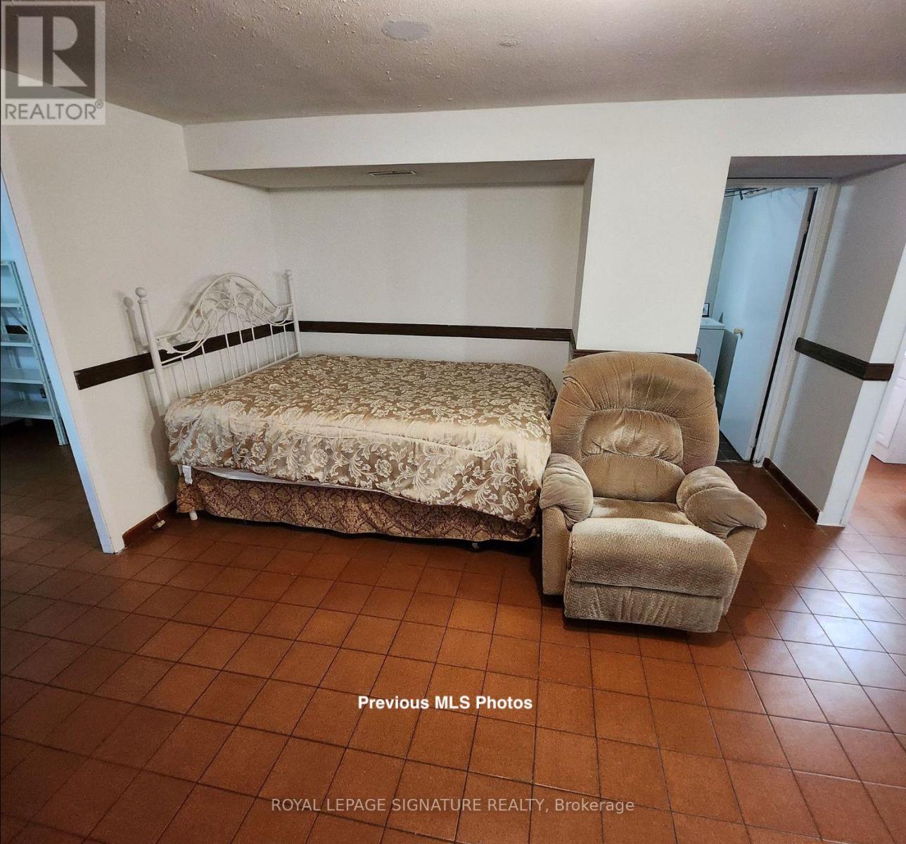 Bsmt - 2675 Sherhill Drive, Mississauga, Ontario  L5J 3Z2 - Photo 8 - W12732694