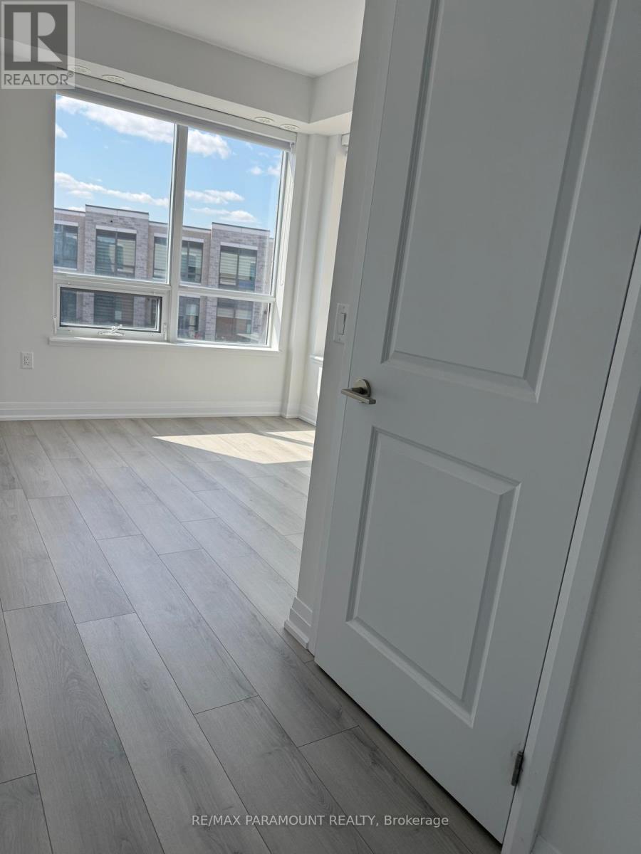 330 - 85 Attmar Drive, Brampton, Ontario  L6P 0Y6 - Photo 13 - W12732706