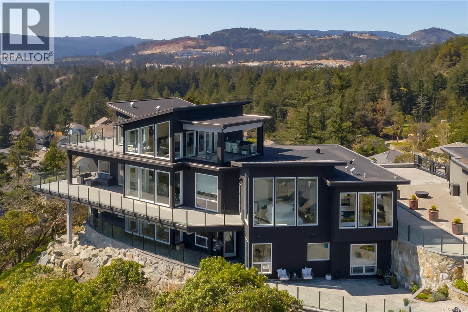 2713 Goldstone Hts, Langford, British Columbia  V9B 0A9 - Photo 3 - 1024016