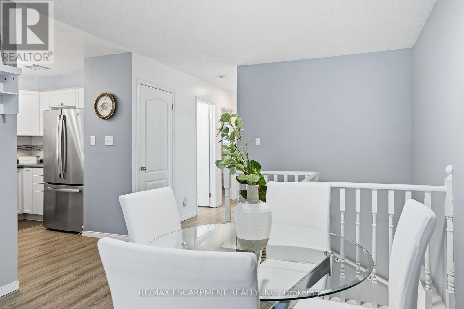 31 Galileo Boulevard, Brantford, Ontario  N3R 7Y3 - Photo 8 - X12732496