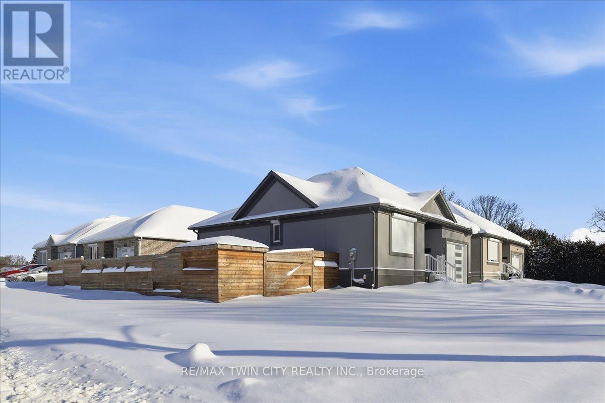 404 Montrose Street N, Cambridge, Ontario  N3H 2P3 - Photo 3 - X12732520