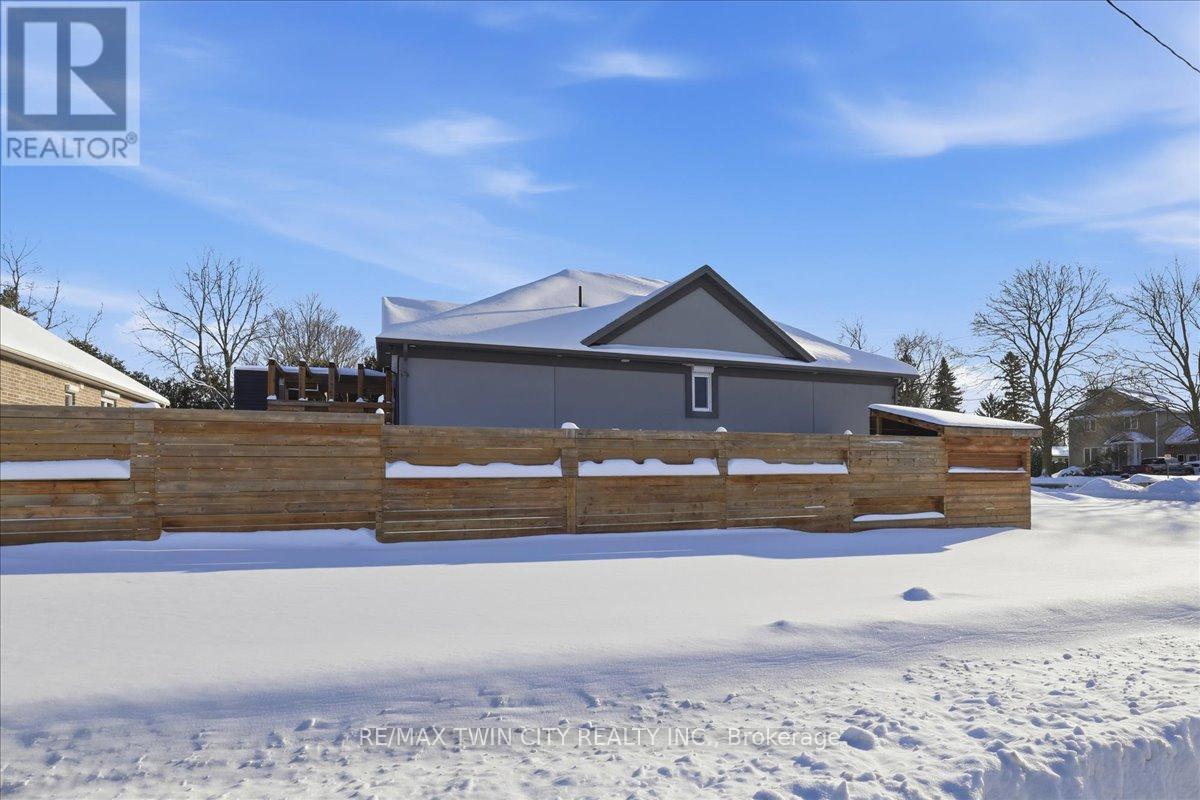 404 Montrose Street N, Cambridge, Ontario  N3H 2P3 - Photo 42 - X12732520