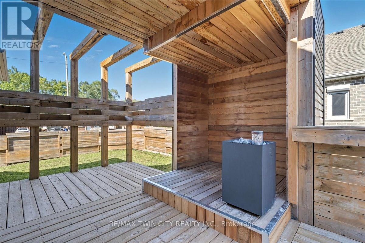 404 Montrose Street N, Cambridge, Ontario  N3H 2P3 - Photo 46 - X12732520