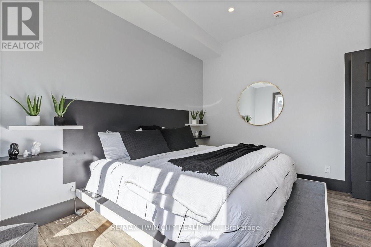 404 Montrose Street N, Cambridge, Ontario  N3H 2P3 - Photo 7 - X12732520