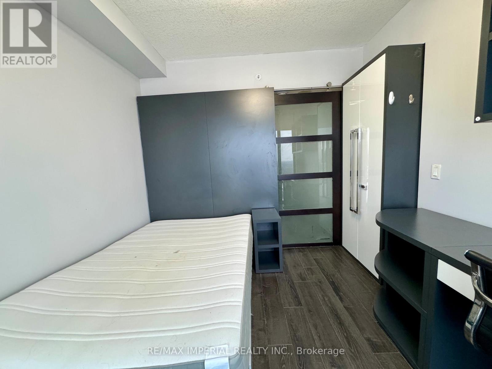 N2704 - 330 Phillip Street, Waterloo, Ontario  N2L 3W9 - Photo 29 - X12732522