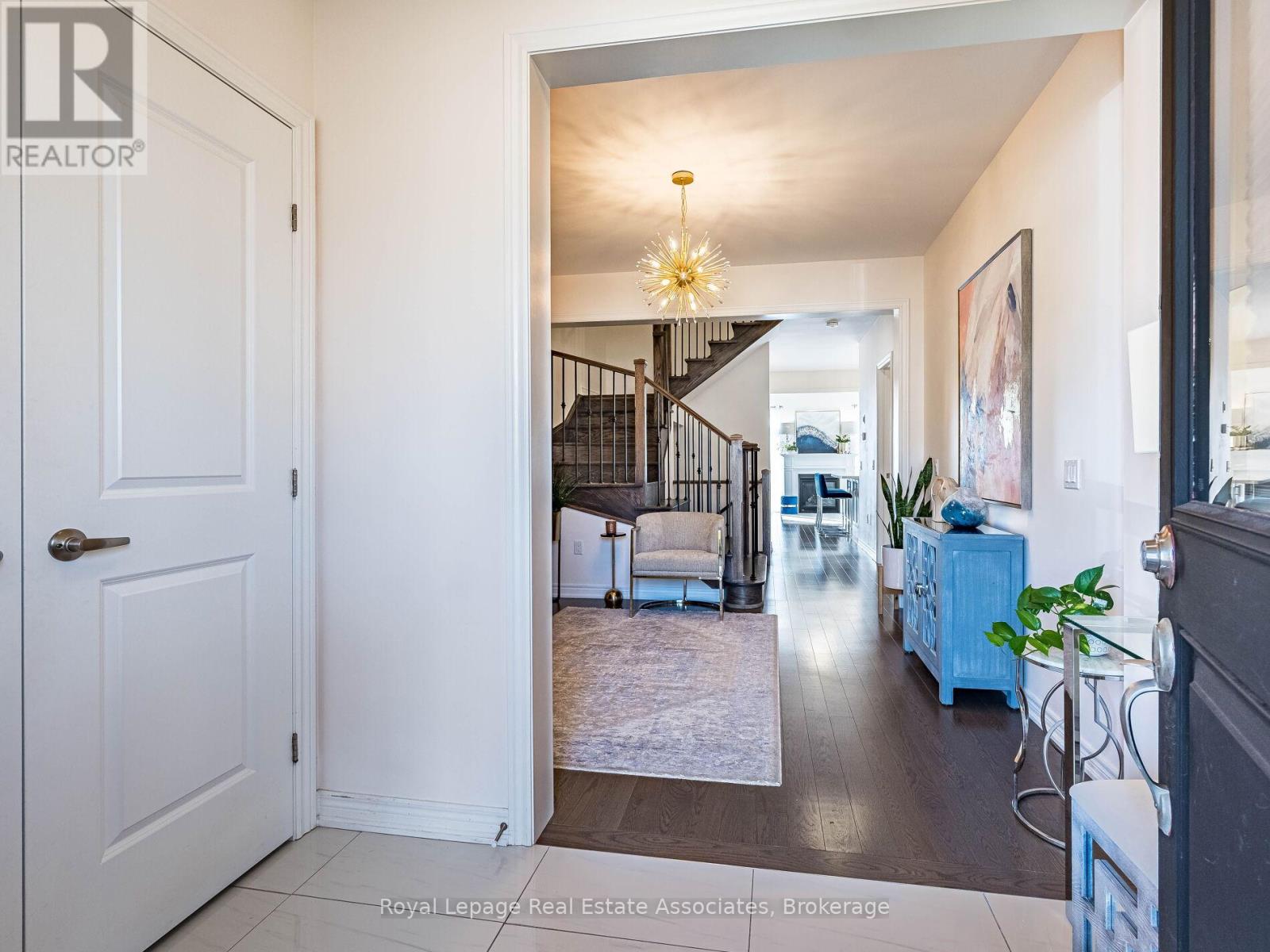 18 Heming Trail, Hamilton, Ontario  L9K 0J8 - Photo 4 - X12732530