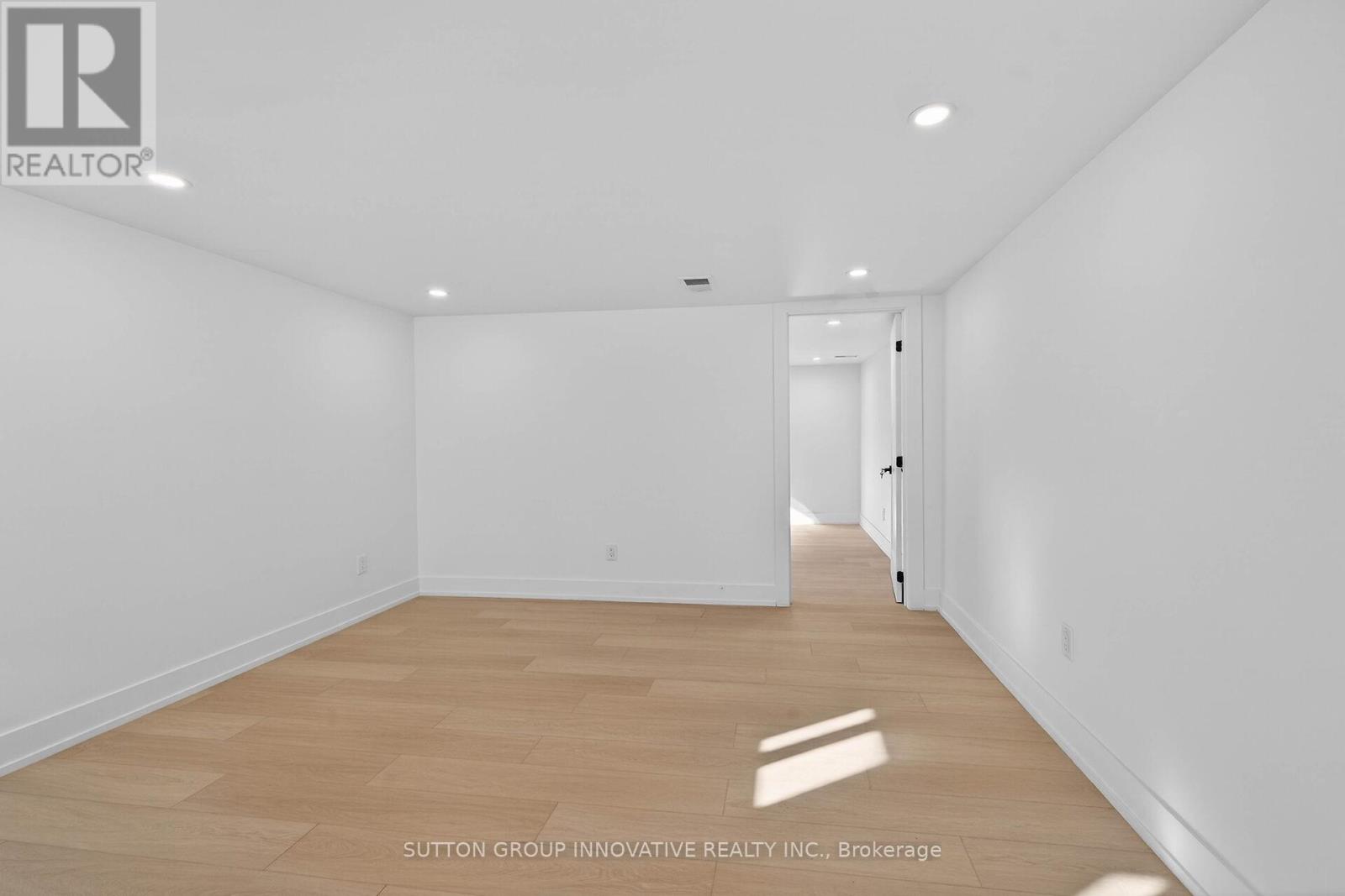 124 Corman Avenue, Hamilton, Ontario  L8G 3W4 - Photo 35 - X12732562