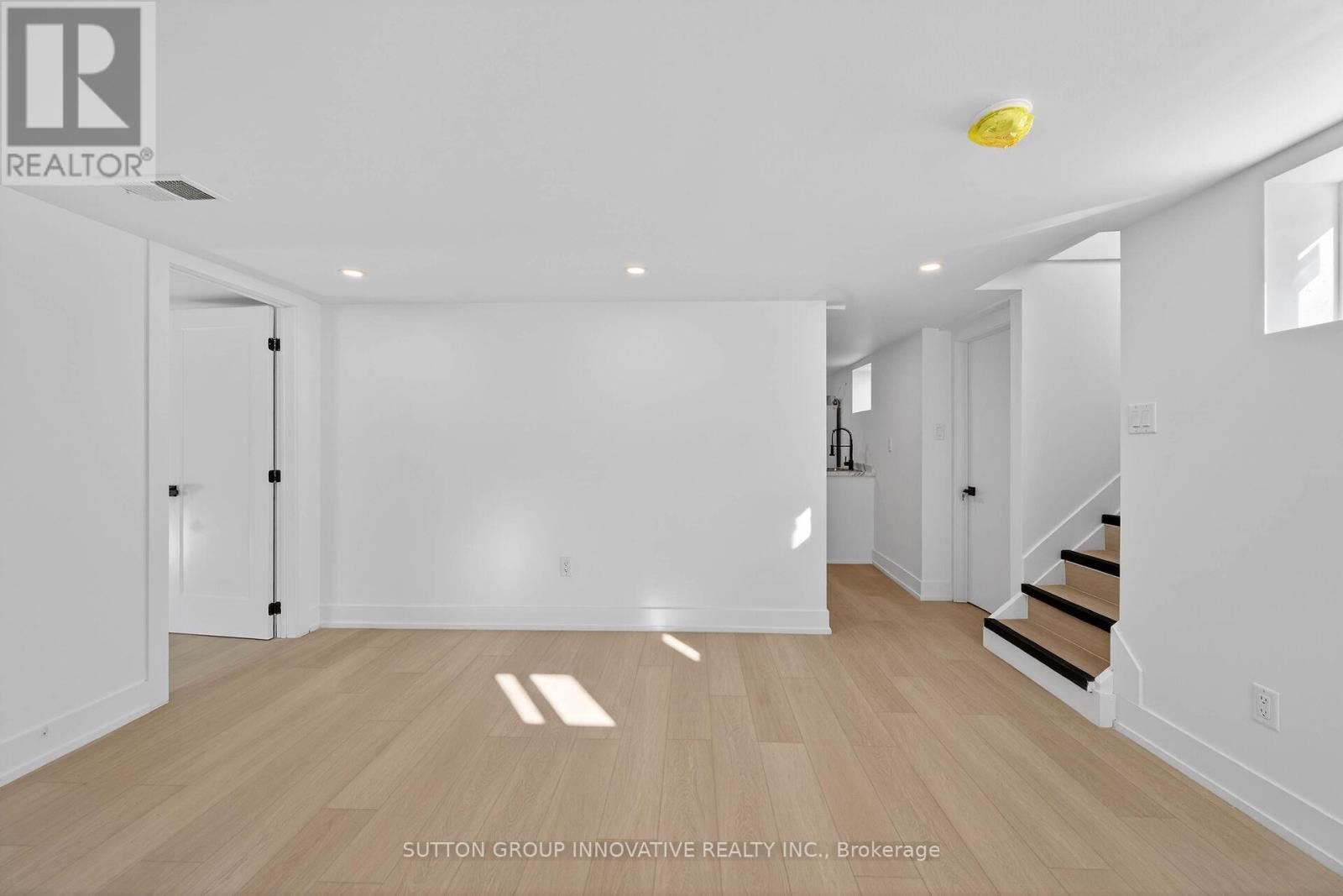 124 Corman Avenue, Hamilton, Ontario  L8G 3W4 - Photo 38 - X12732562