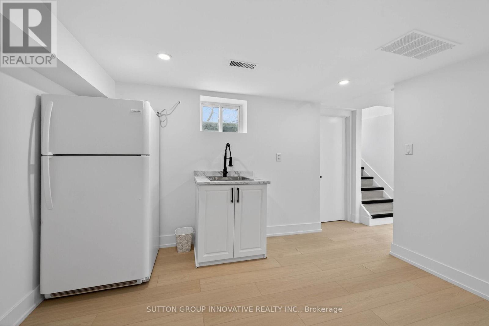 124 Corman Avenue, Hamilton, Ontario  L8G 3W4 - Photo 42 - X12732562