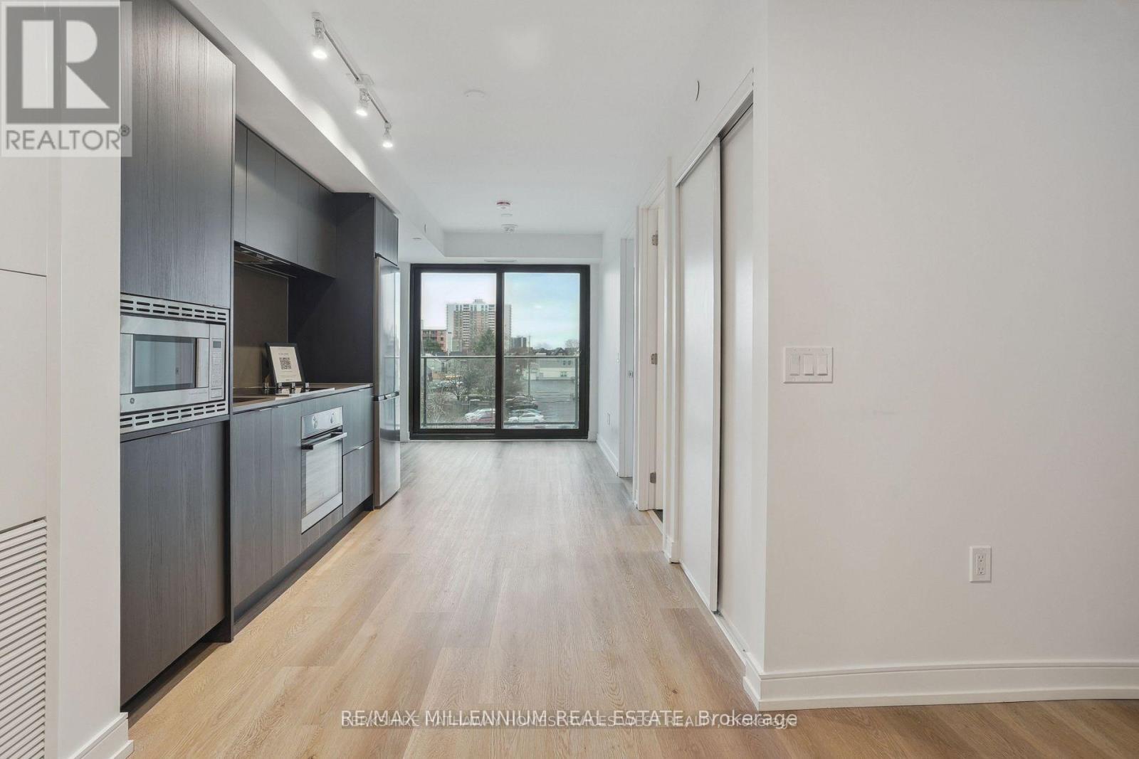 329 - 1 Jarvis Street, Hamilton, Ontario  L8R 3J2 - Photo 6 - X12732604