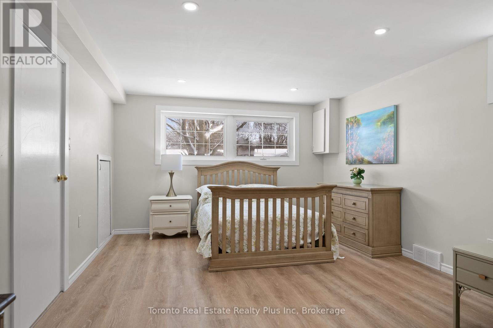 528 Greenbrook Drive, Kitchener, Ontario  N2M 4K6 - Photo 28 - X12732670