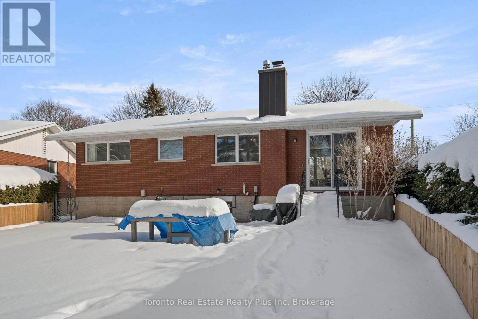 528 Greenbrook Drive, Kitchener, Ontario  N2M 4K6 - Photo 33 - X12732670