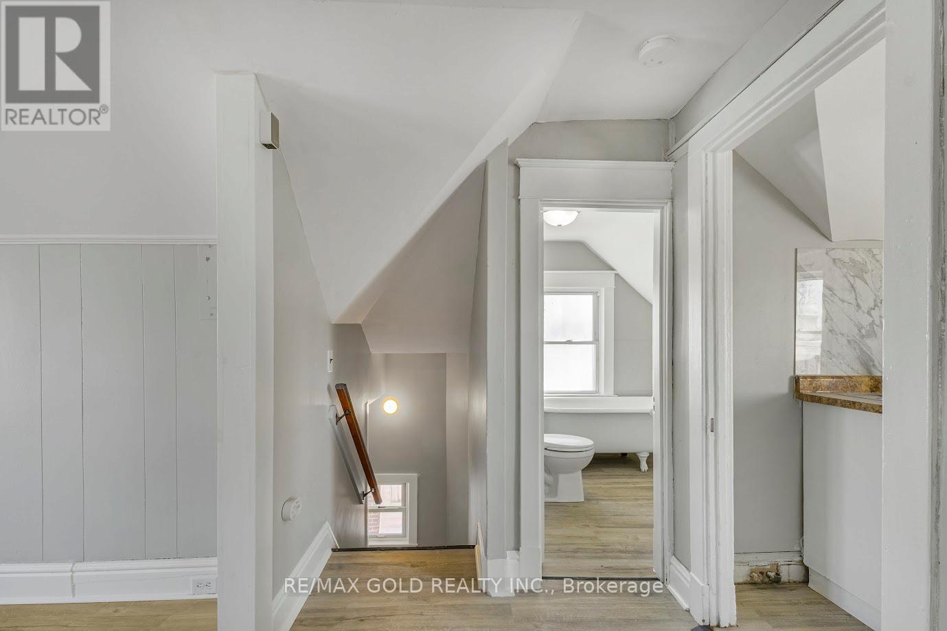 3 - 23 Avenue Place, Welland, Ontario  L3B 4B2 - Photo 6 - X12732672