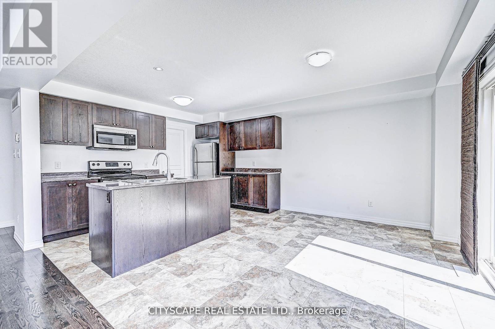 6 Castlebay Street, Kitchener, Ontario  N2R 0G5 - Photo 5 - X12732702