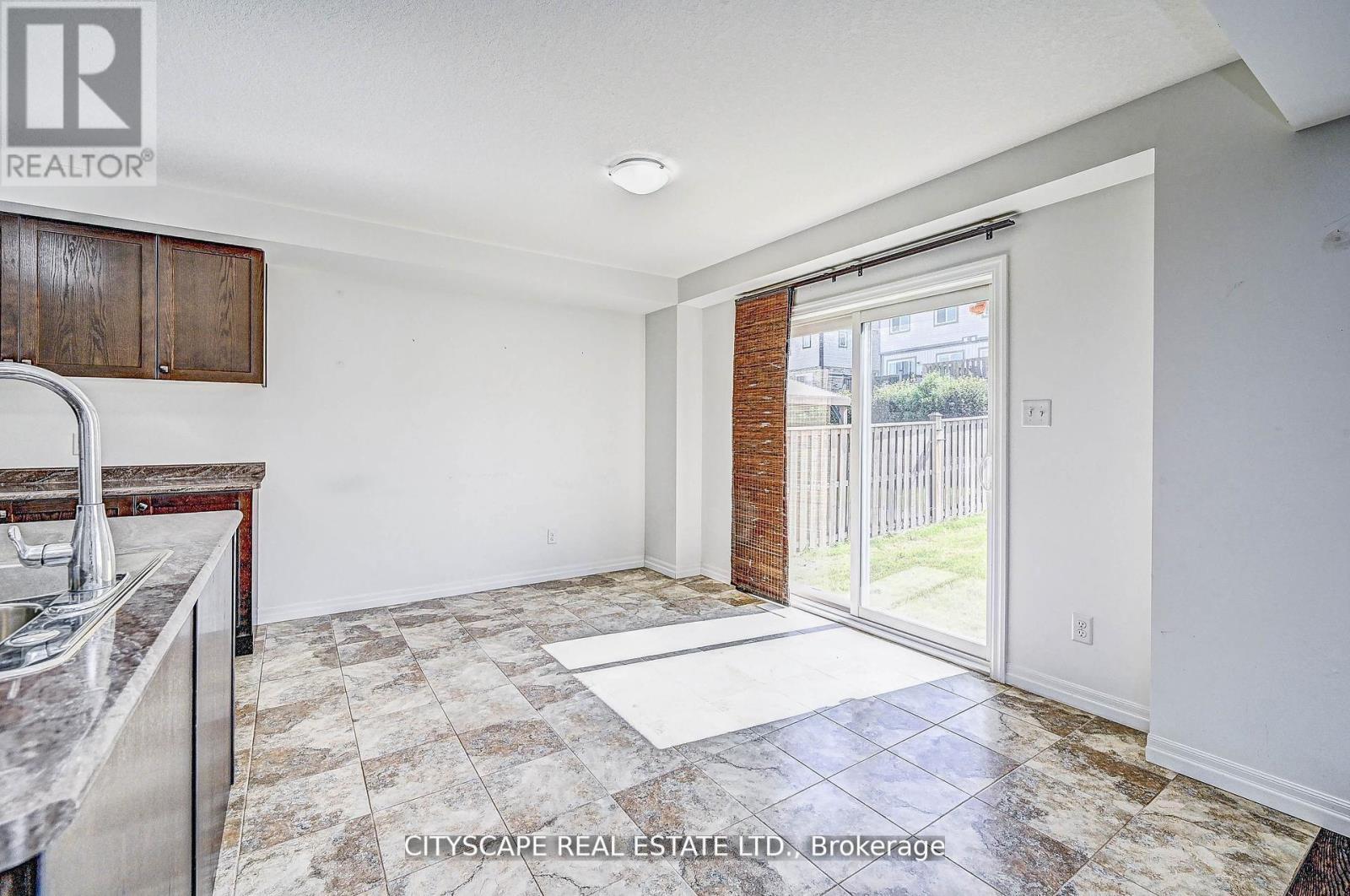 6 Castlebay Street, Kitchener, Ontario  N2R 0G5 - Photo 6 - X12732702