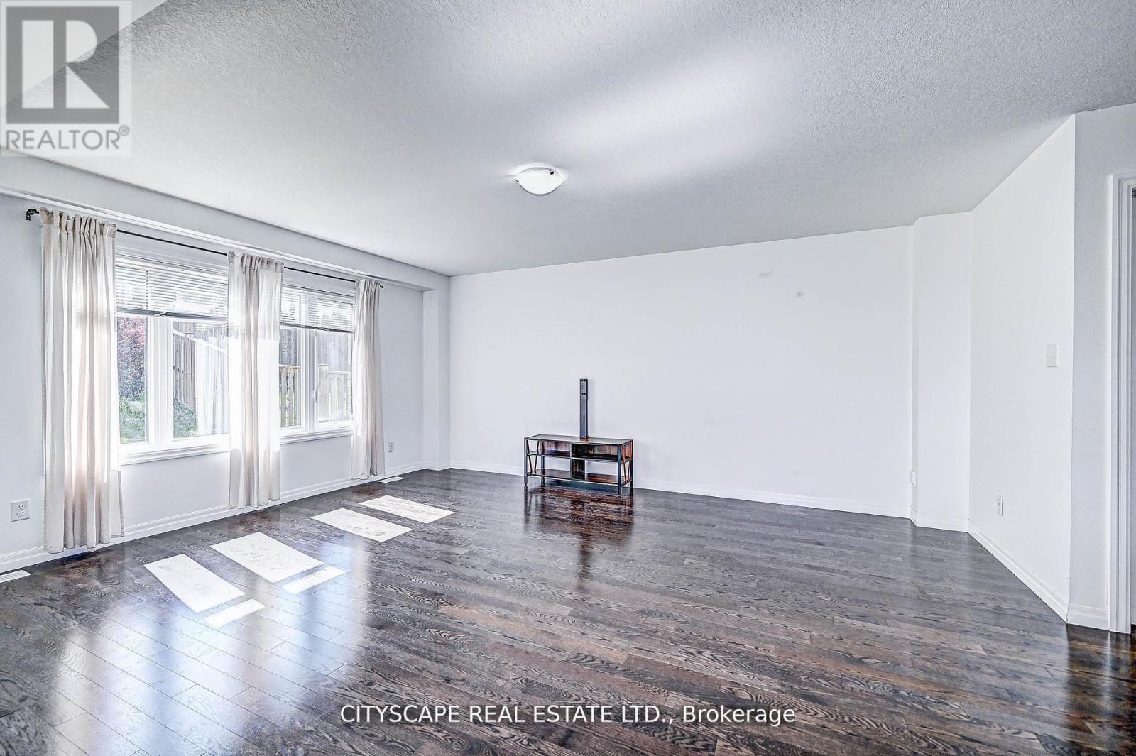 6 Castlebay Street, Kitchener, Ontario  N2R 0G5 - Photo 9 - X12732702