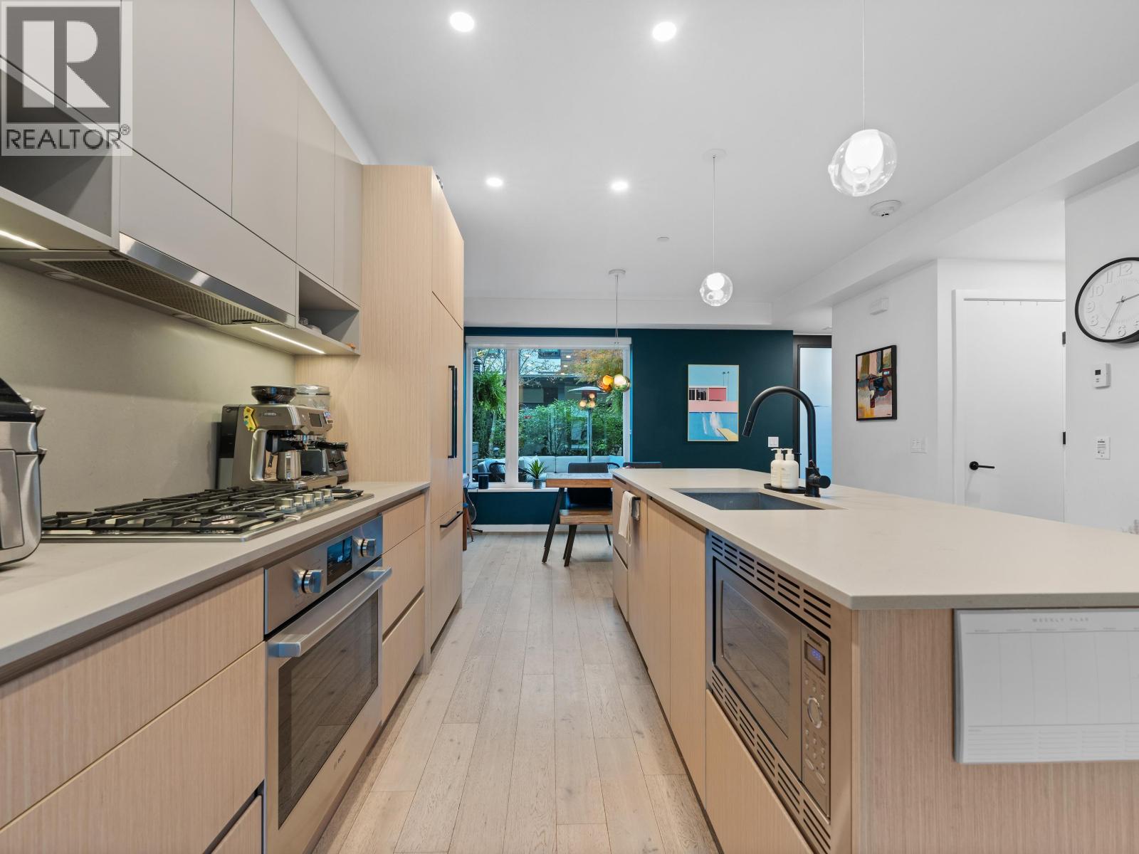 5 528 E 2nd Street, North Vancouver, British Columbia  V7L 0G8 - Photo 5 - R3075788