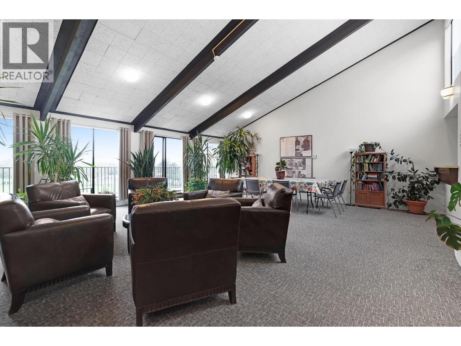 Listing Picture 16 of 23 : 202 9300 GLENACRES DRIVE, Richmond / 烈治文 - 魯藝地產 Yvonne Lu Group - MLS Medallion Club Member