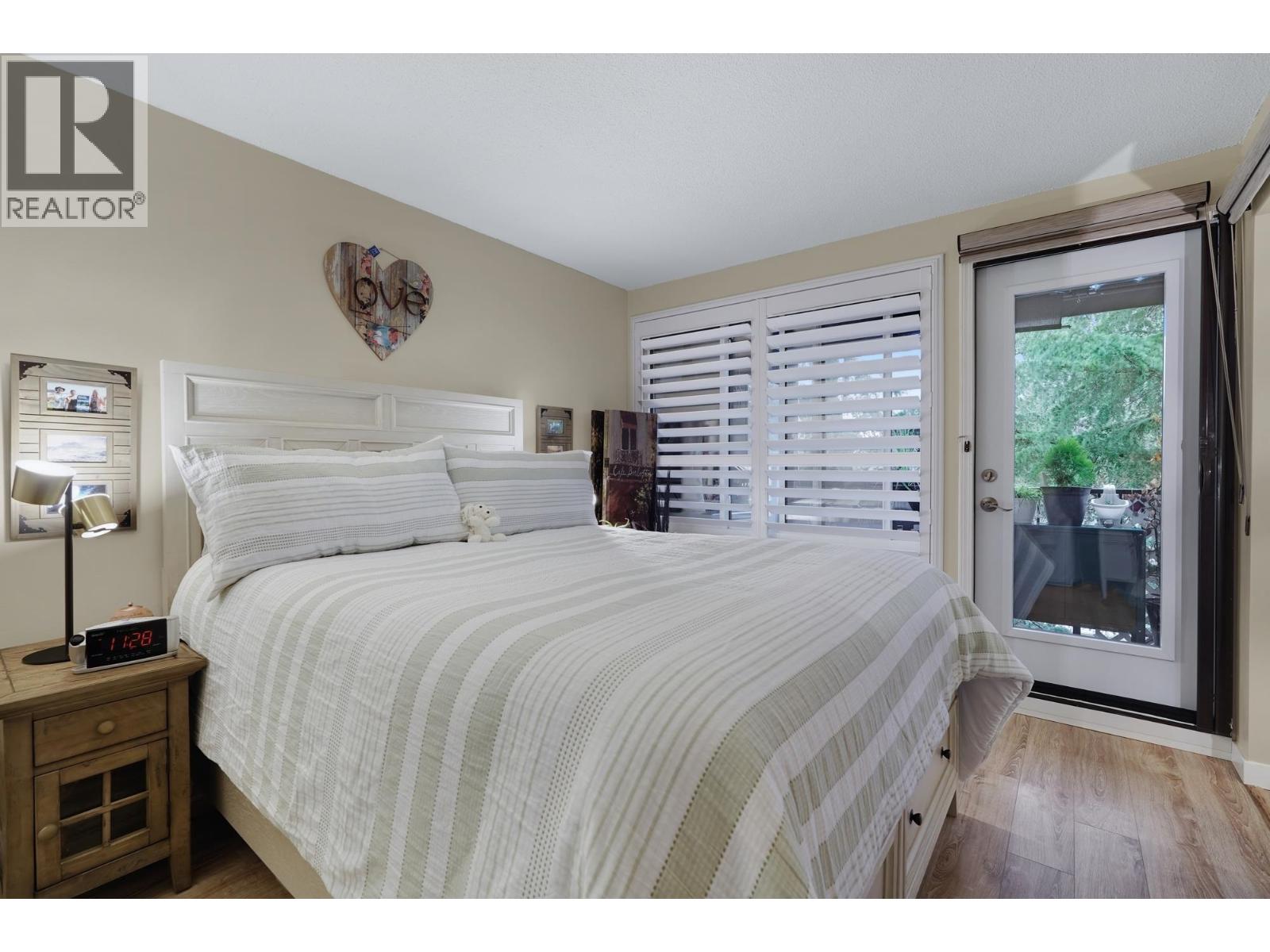 Listing Picture 13 of 23 : 202 9300 GLENACRES DRIVE, Richmond / 烈治文 - 魯藝地產 Yvonne Lu Group - MLS Medallion Club Member