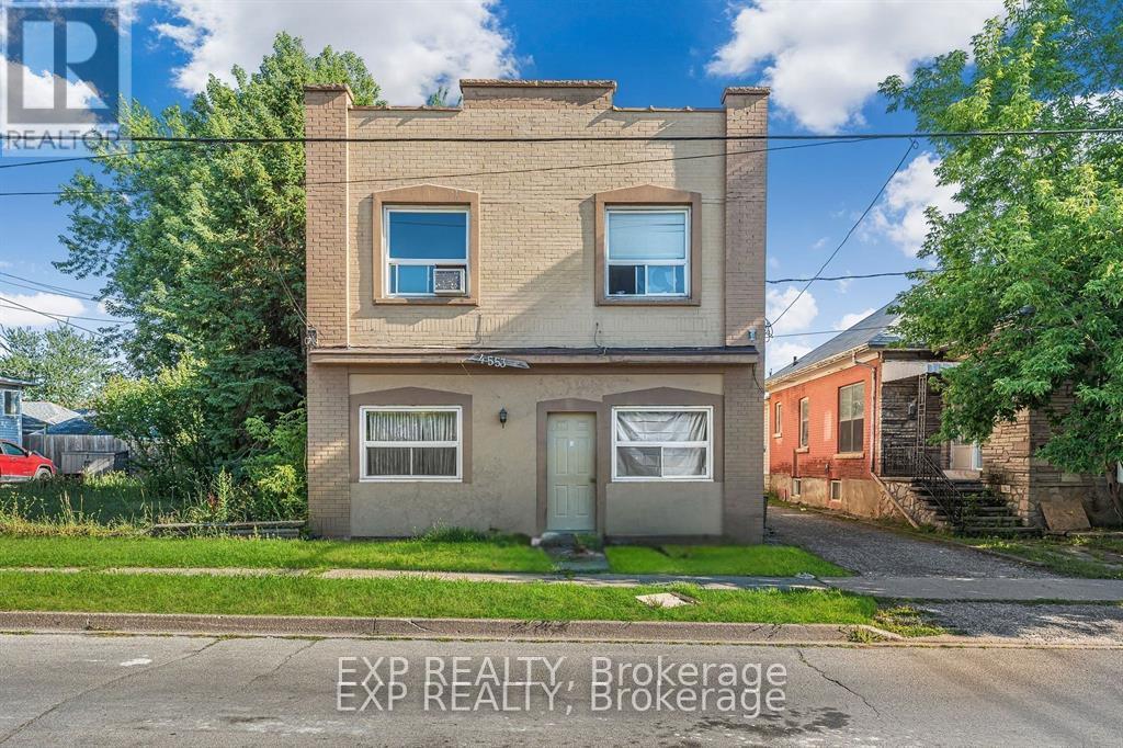 4553 Ferguson Street, Niagara Falls, Ontario  L2E 2Y7 - Photo 2 - X12452765
