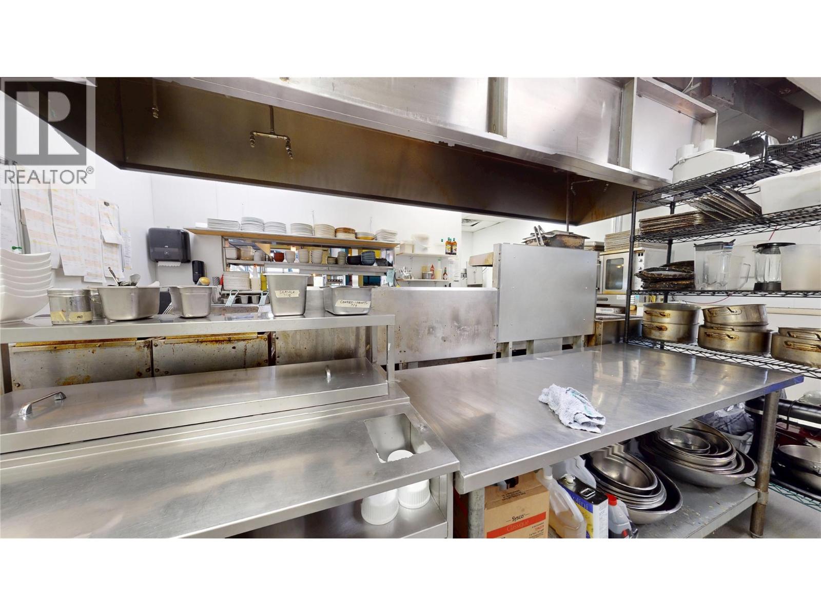 301 Highway 3, Fernie, British Columbia  V0B 1M0 - Photo 26 - 10373991