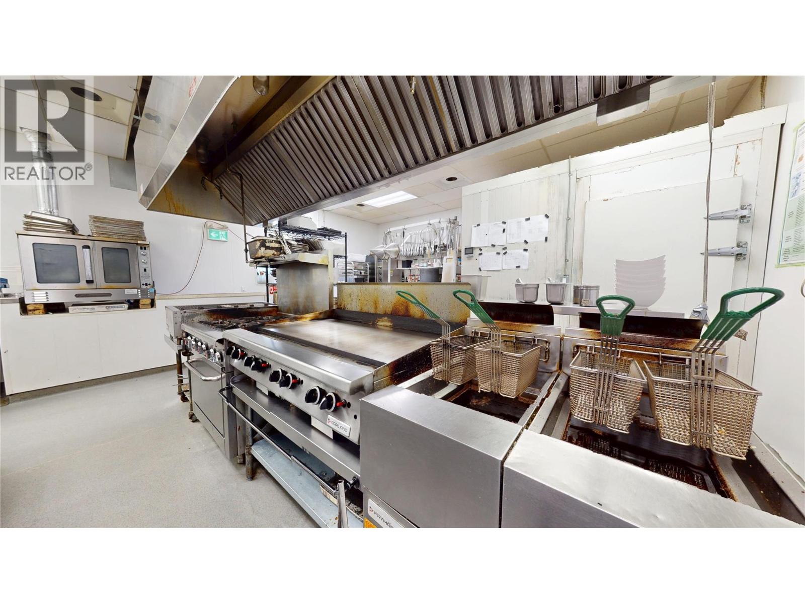 301 Highway 3, Fernie, British Columbia  V0B 1M0 - Photo 28 - 10373991