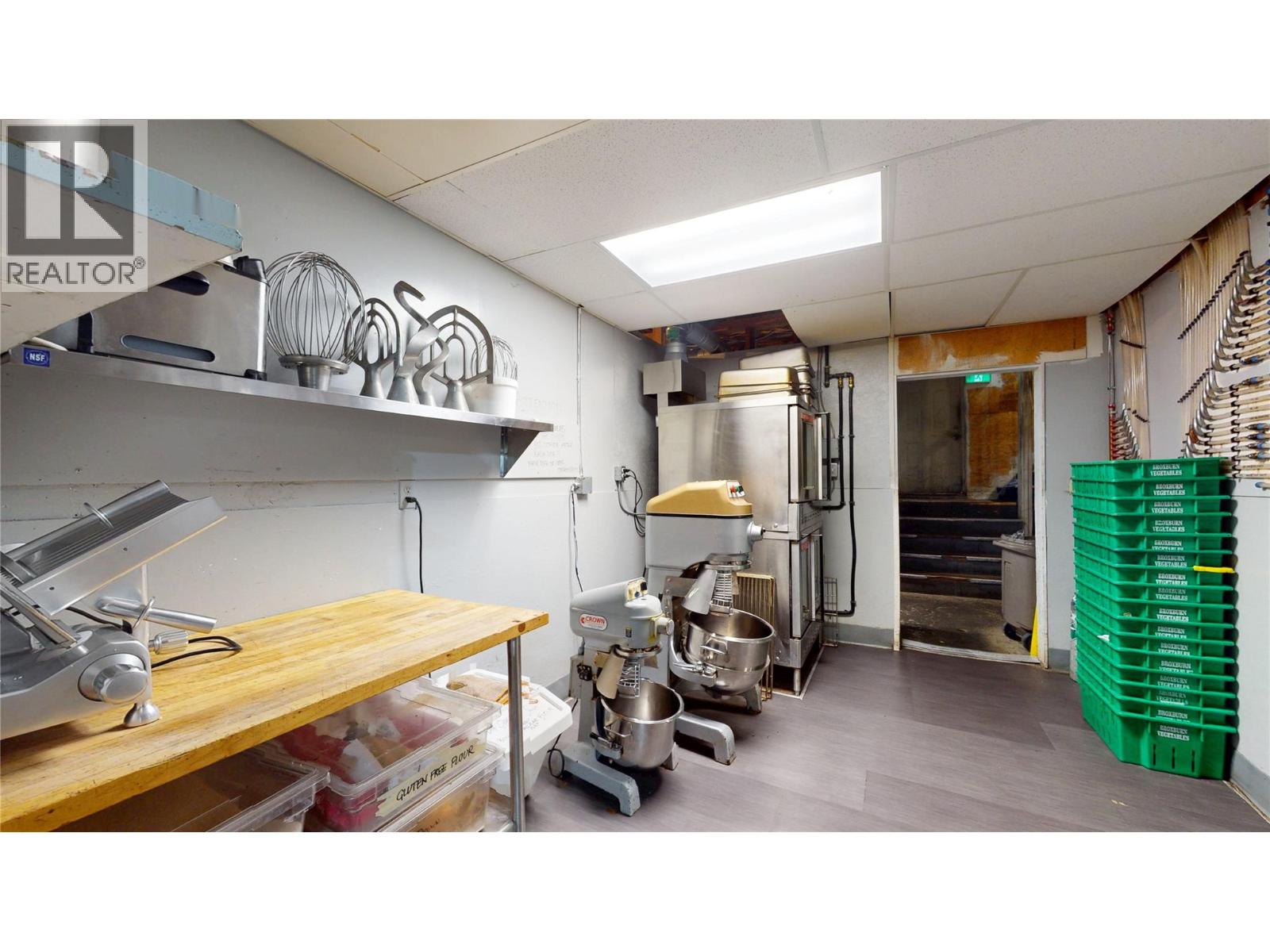 301 Highway 3, Fernie, British Columbia  V0B 1M0 - Photo 31 - 10373991