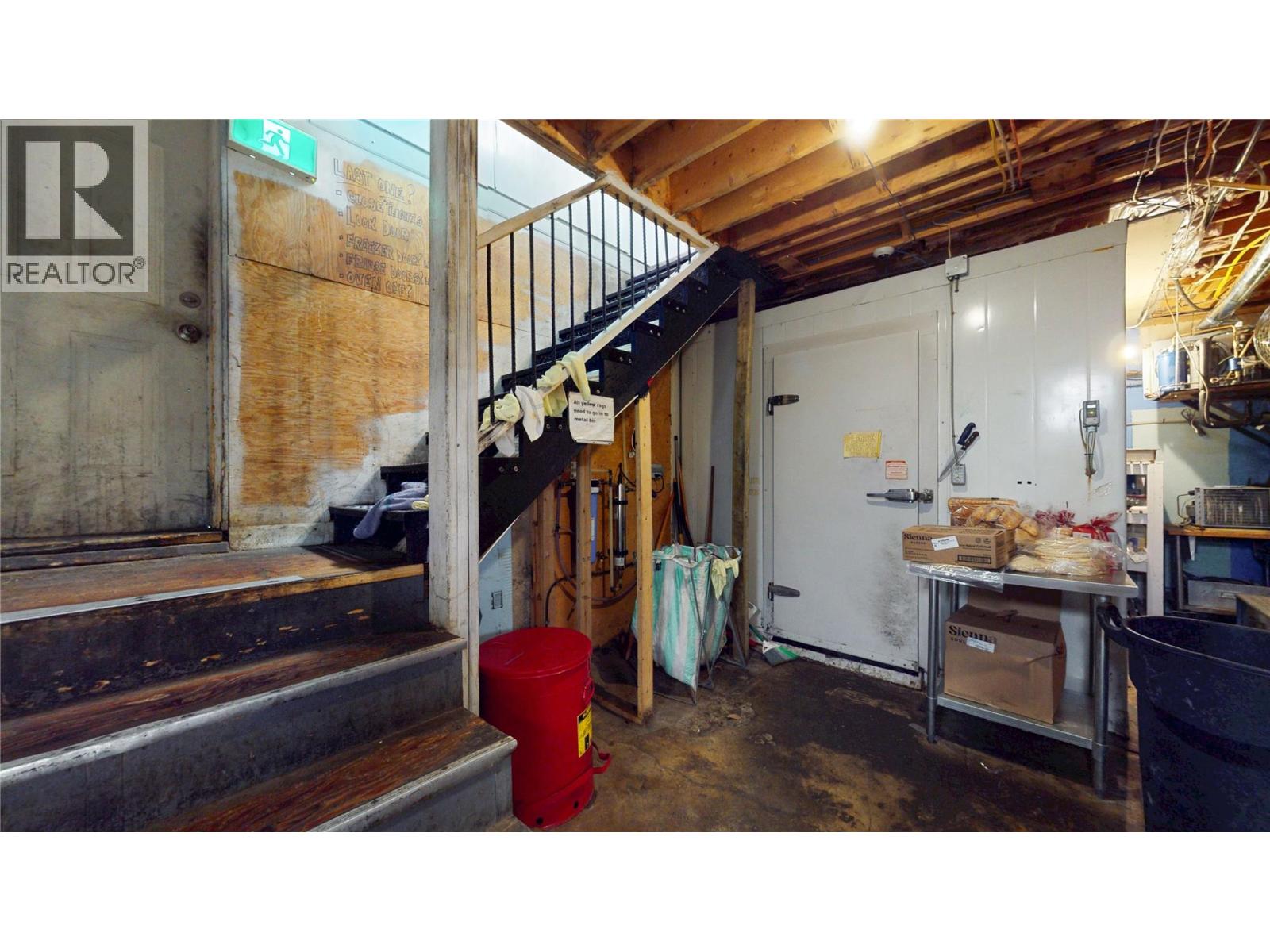 301 Highway 3, Fernie, British Columbia  V0B 1M0 - Photo 32 - 10373991