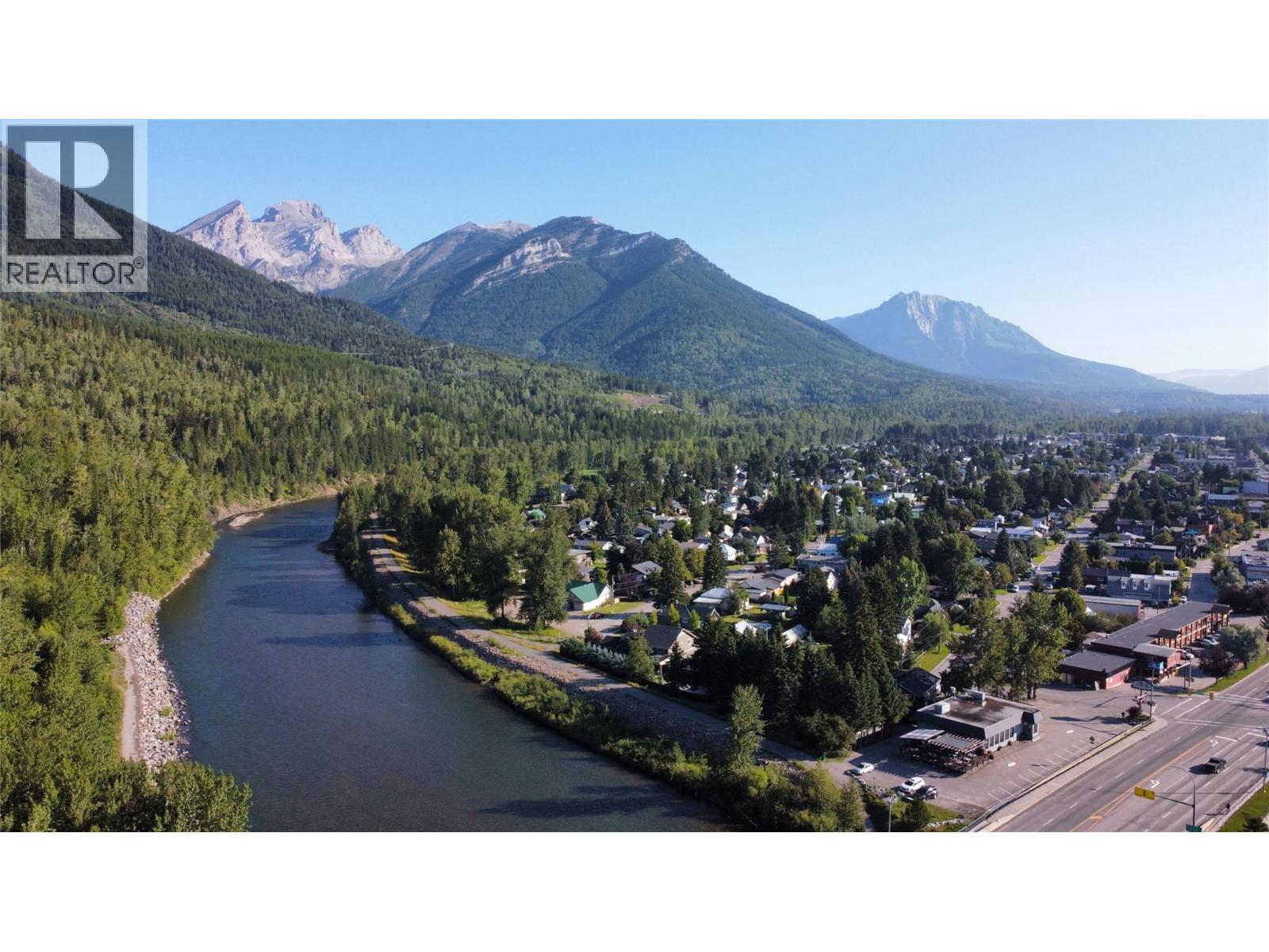 301 Highway 3, Fernie, British Columbia  V0B 1M0 - Photo 9 - 10373991