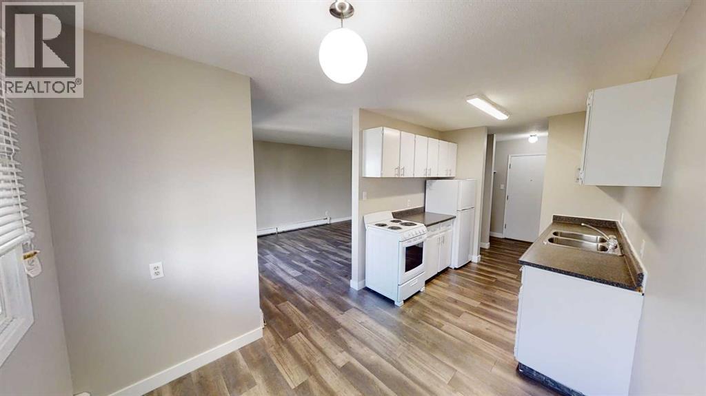 304, 10105 107 Avenue, Grande Prairie, Alberta  T8V 1M1 - Photo 3 - A2281990