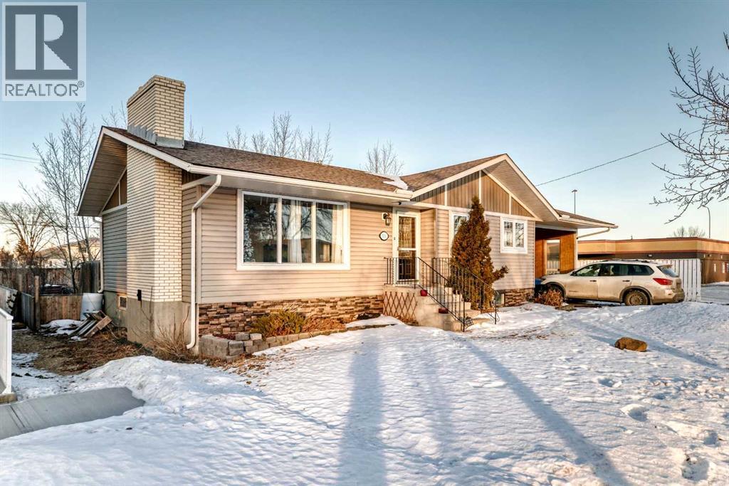 516 2 Avenue Ne, Airdrie, Alberta  T4B 1R4 - Photo 2 - A2278819