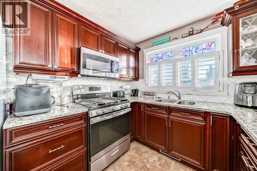 516 2 Avenue Ne, Airdrie, Alberta  T4B 1R4 - Photo 5 - A2278819