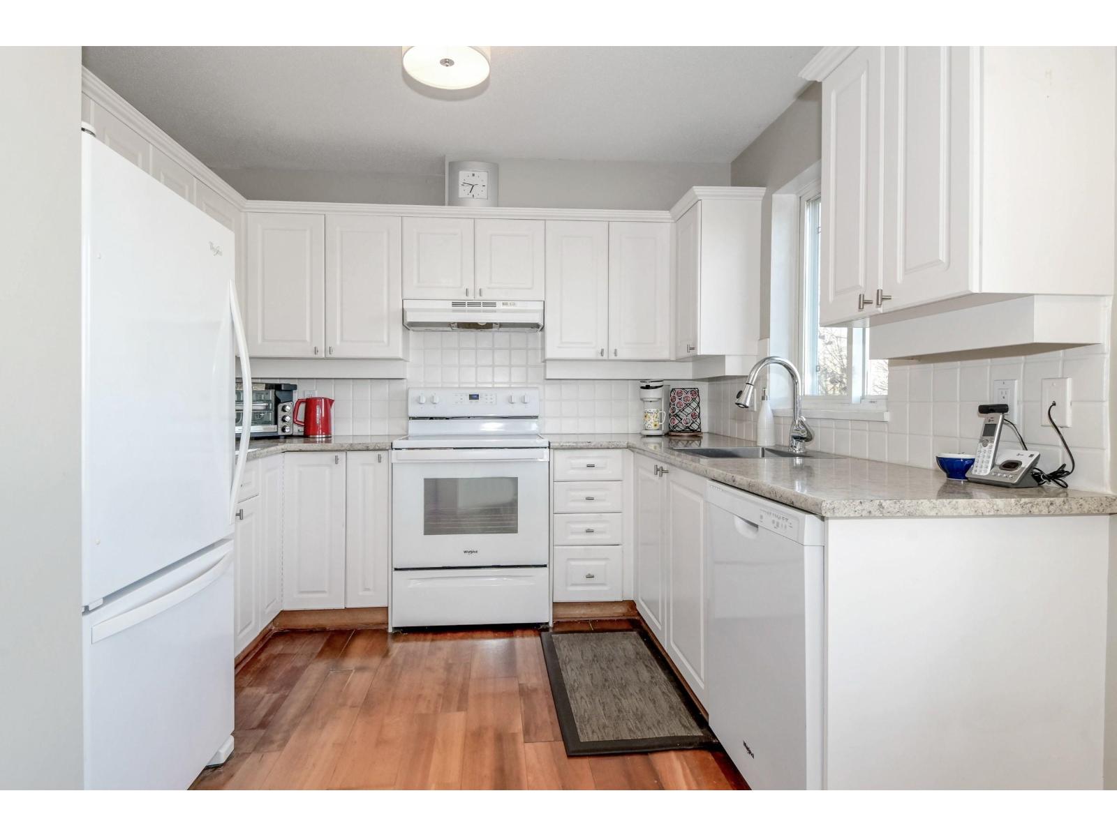 306 19750 64th Avenue, Langley, British Columbia  V2Y 2T1 - Photo 9 - R3083205