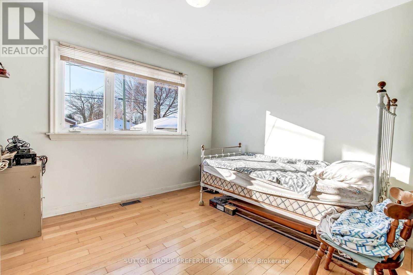 45 Jasper Crescent, London East, Ontario  N5W 1J9 - Photo 6 - X12732758