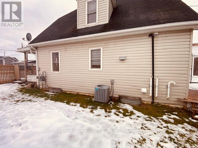 175 Mgr Proulx Avenue, Mattice-Val Cote, Ontario  P0L 1T0 - Photo 13 - T12732794