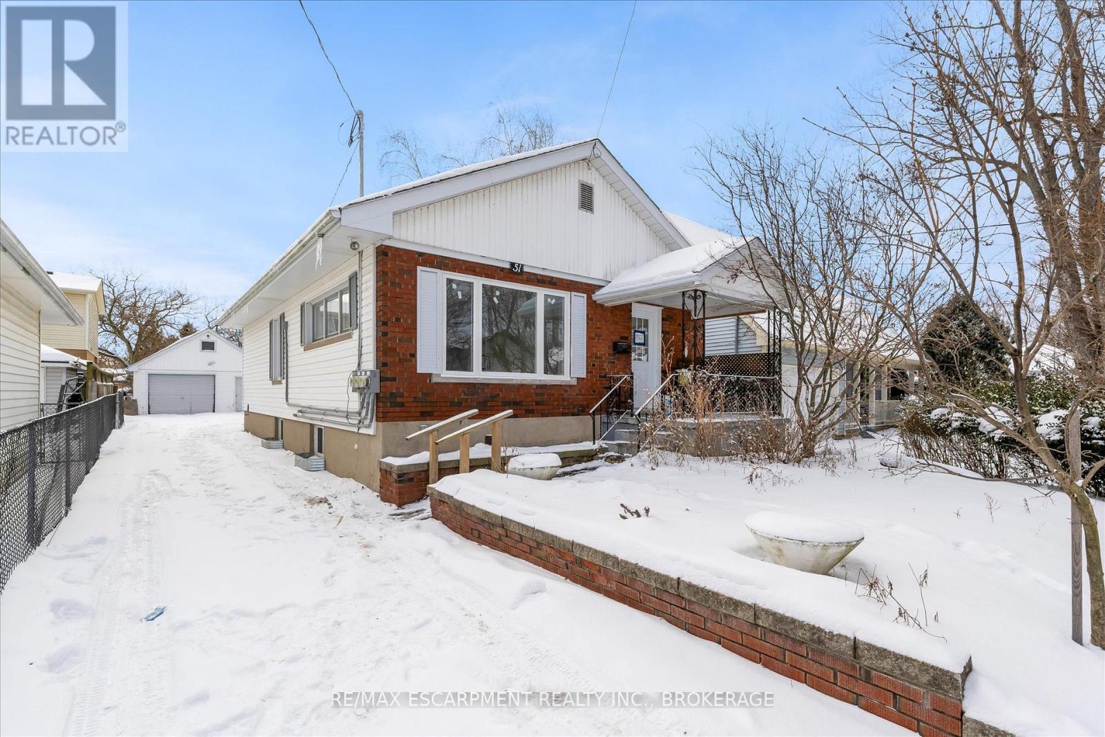 Lower - 51 Runcorn Street, St. Catharines, Ontario  L2M 1N9 - Photo 1 - X12732738