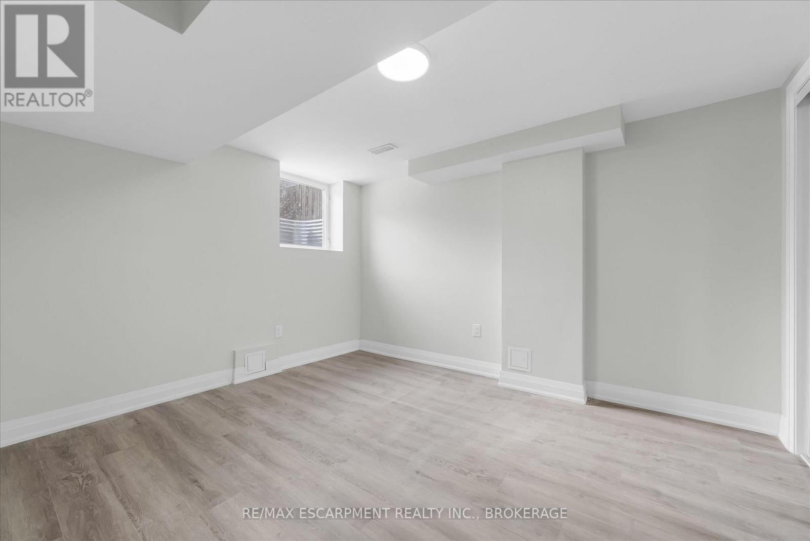 Lower - 51 Runcorn Street, St. Catharines, Ontario  L2M 1N9 - Photo 11 - X12732738