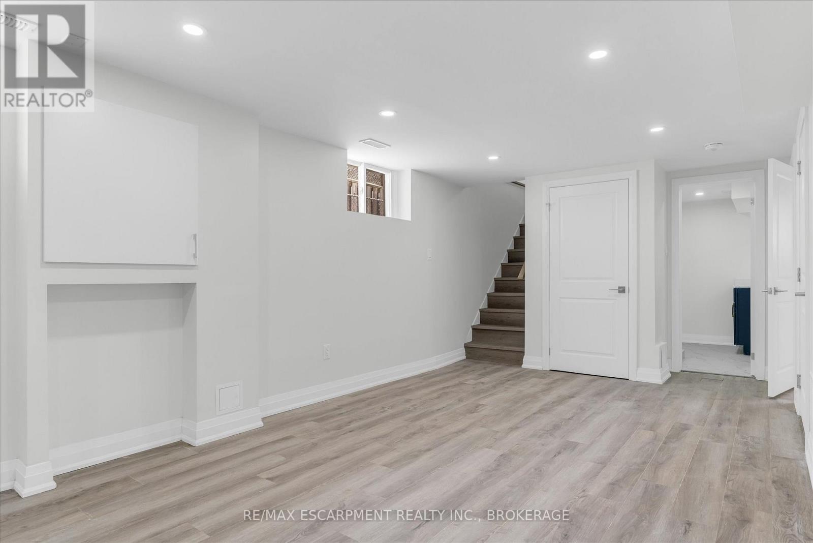 Lower - 51 Runcorn Street, St. Catharines, Ontario  L2M 1N9 - Photo 3 - X12732738