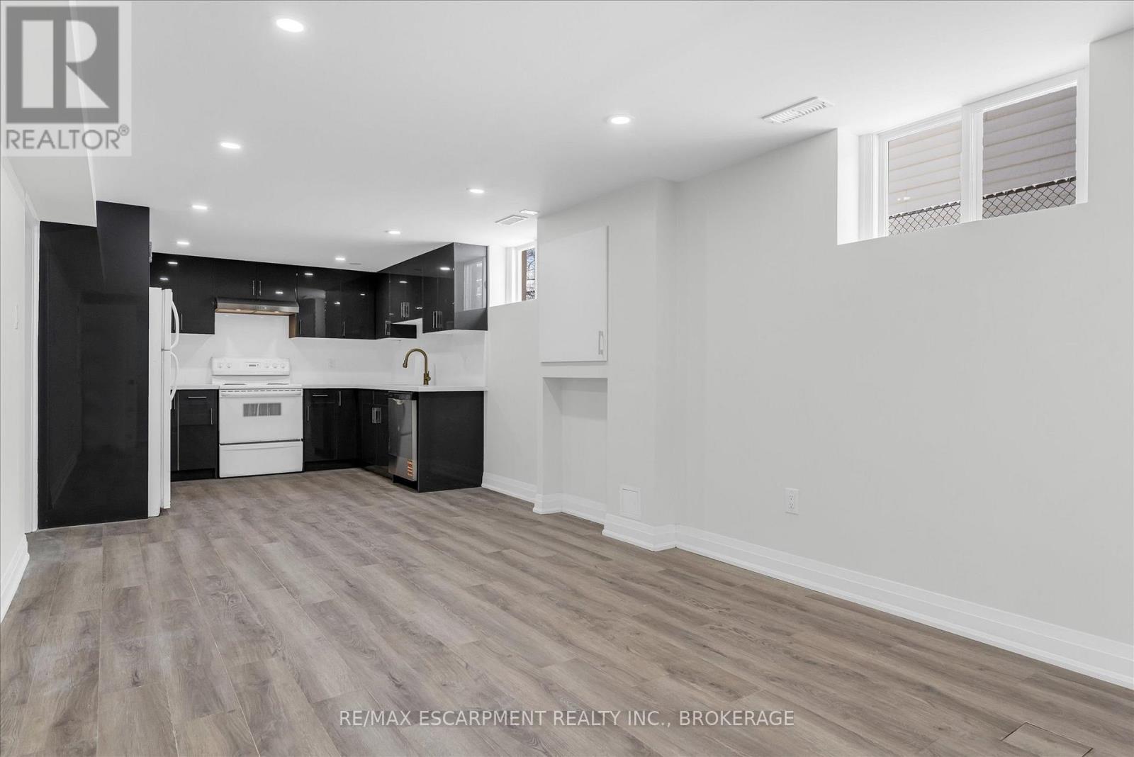 Lower - 51 Runcorn Street, St. Catharines, Ontario  L2M 1N9 - Photo 5 - X12732738