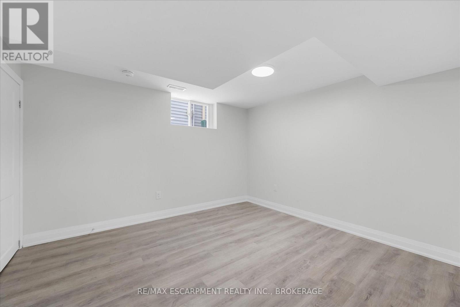 Lower - 51 Runcorn Street, St. Catharines, Ontario  L2M 1N9 - Photo 7 - X12732738