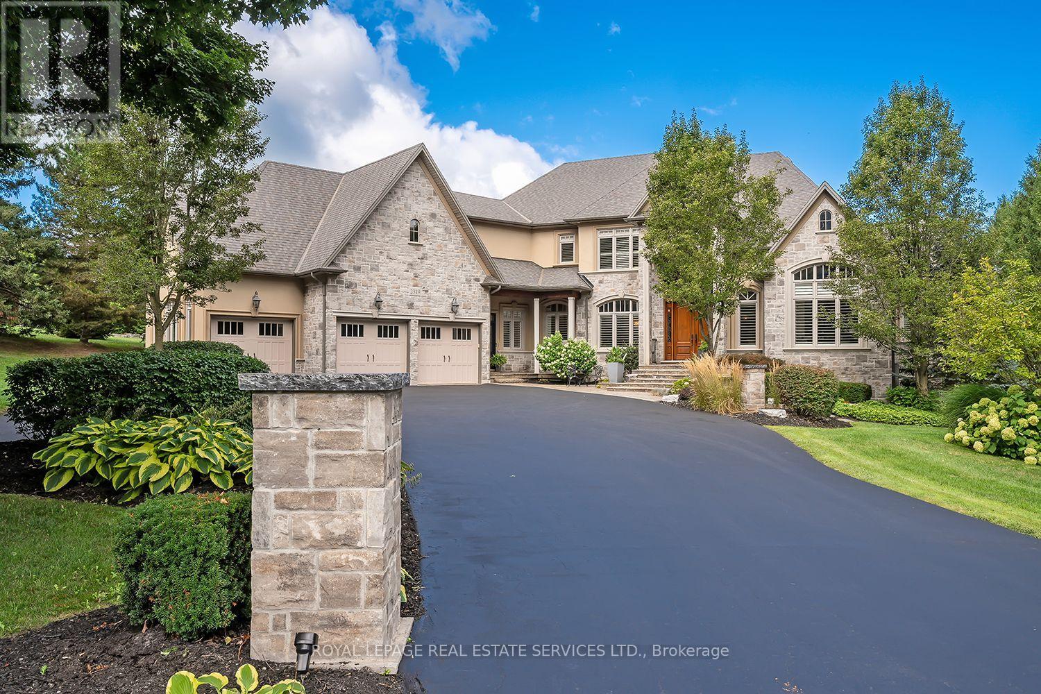 2319 Kilbride Street, Burlington, Ontario  L7P 0H7 - Photo 5 - W12375572