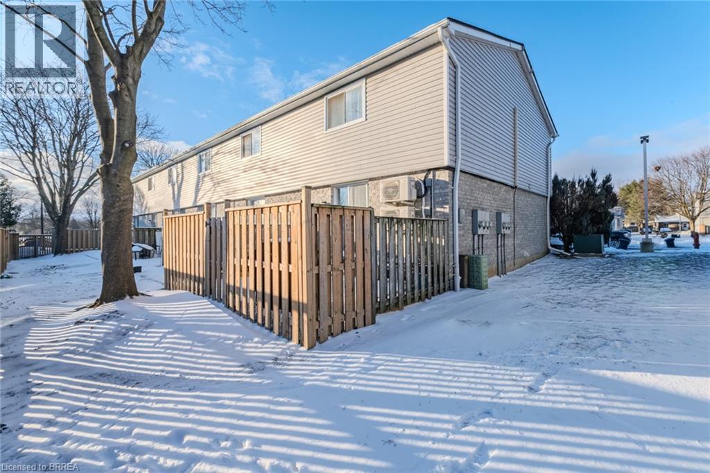 490 Grey Street Unit# 25, Brantford, Ontario  N3S 7S6 - Photo 3 - 40795494