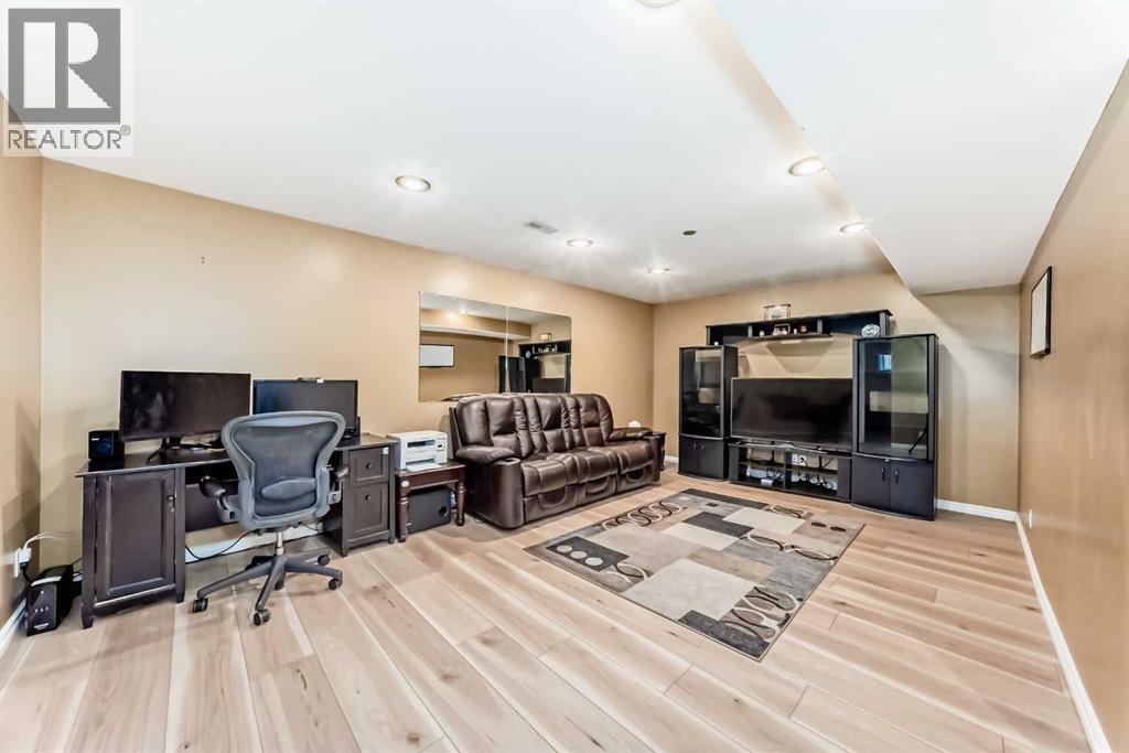 158 Invermere Drive, Chestermere, Alberta  T1X 1L3 - Photo 35 - A2278312