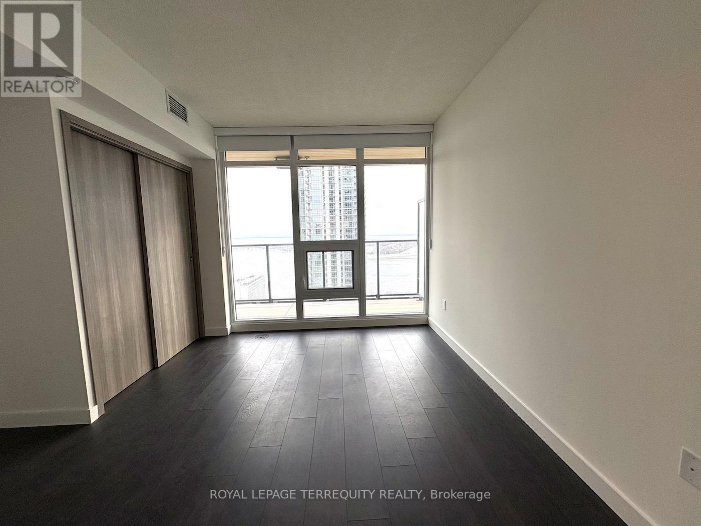 3810 - 3 Concord Cityplace Way, Toronto, Ontario  M5V 0X4 - Photo 13 - C12732814