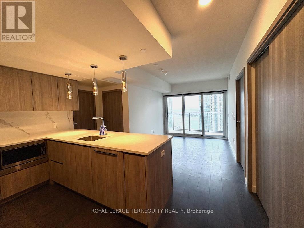 3810 - 3 Concord Cityplace Way, Toronto, Ontario  M5V 0X4 - Photo 4 - C12732814