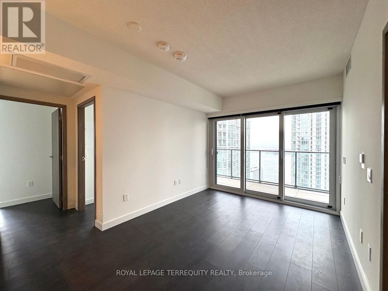 3810 - 3 Concord Cityplace Way, Toronto, Ontario  M5V 0X4 - Photo 5 - C12732814