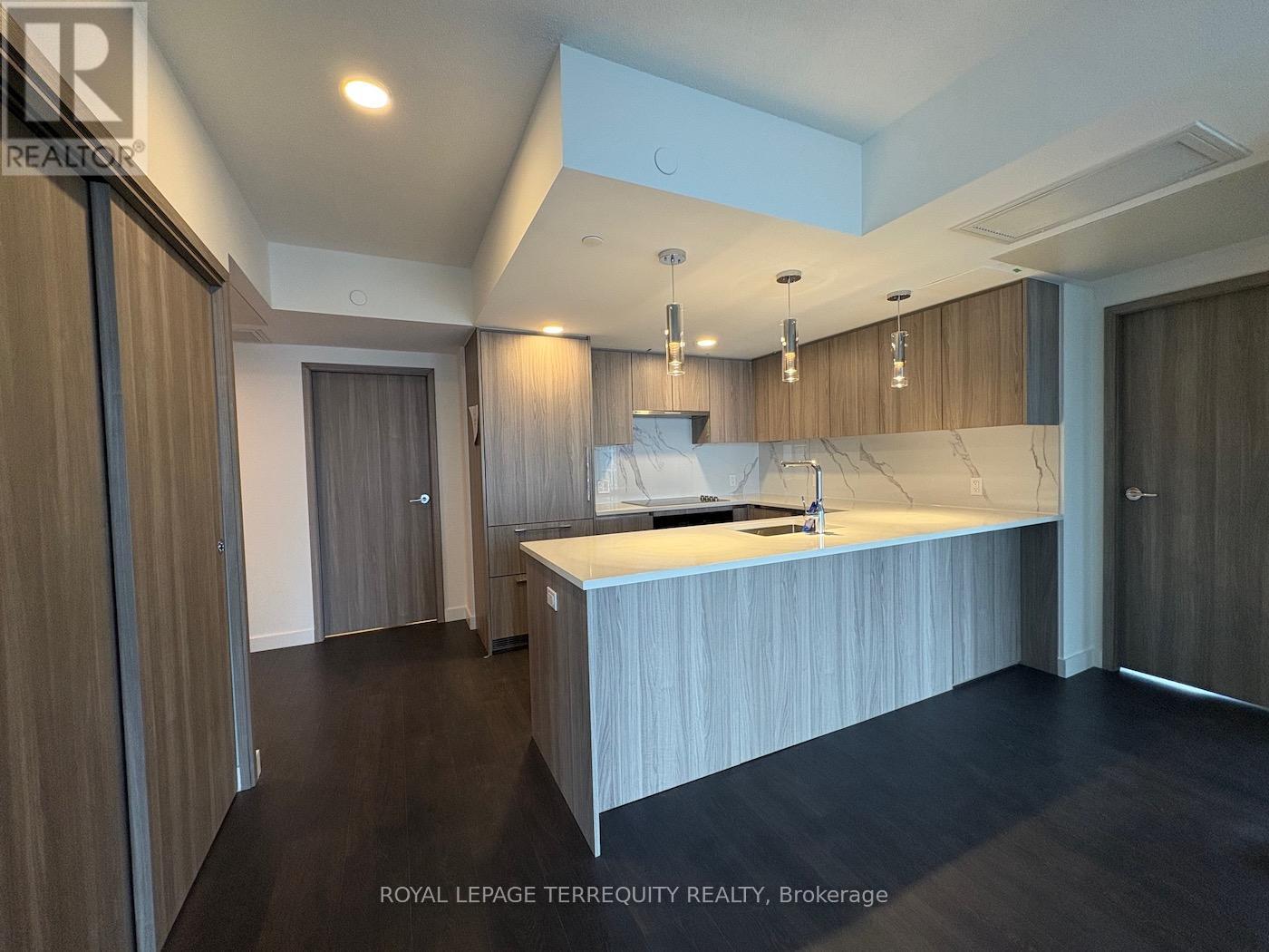 3810 - 3 Concord Cityplace Way, Toronto, Ontario  M5V 0X4 - Photo 7 - C12732814