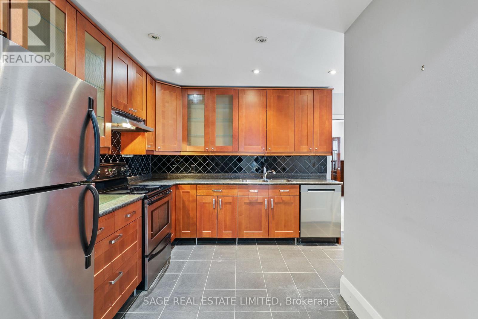 Main - 95 Hillsdale Avenue E, Toronto, Ontario  M4S 1T4 - Photo 12 - C12732822