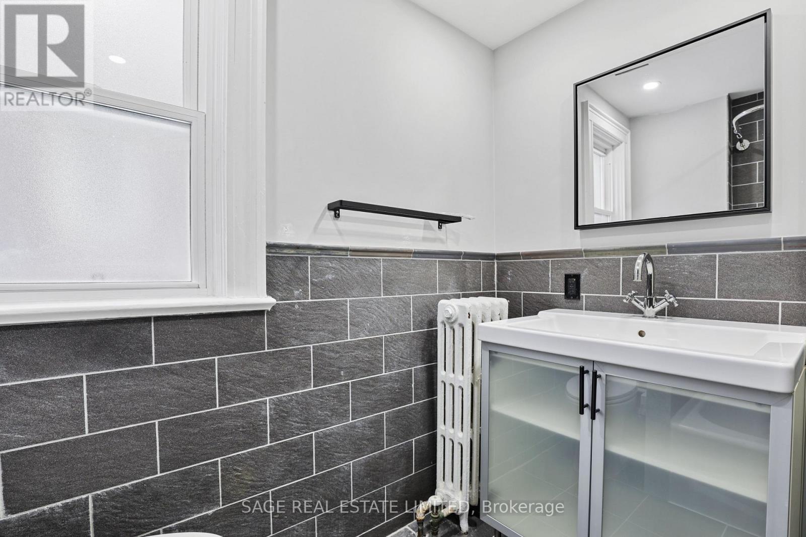 Main - 95 Hillsdale Avenue E, Toronto, Ontario  M4S 1T4 - Photo 15 - C12732822