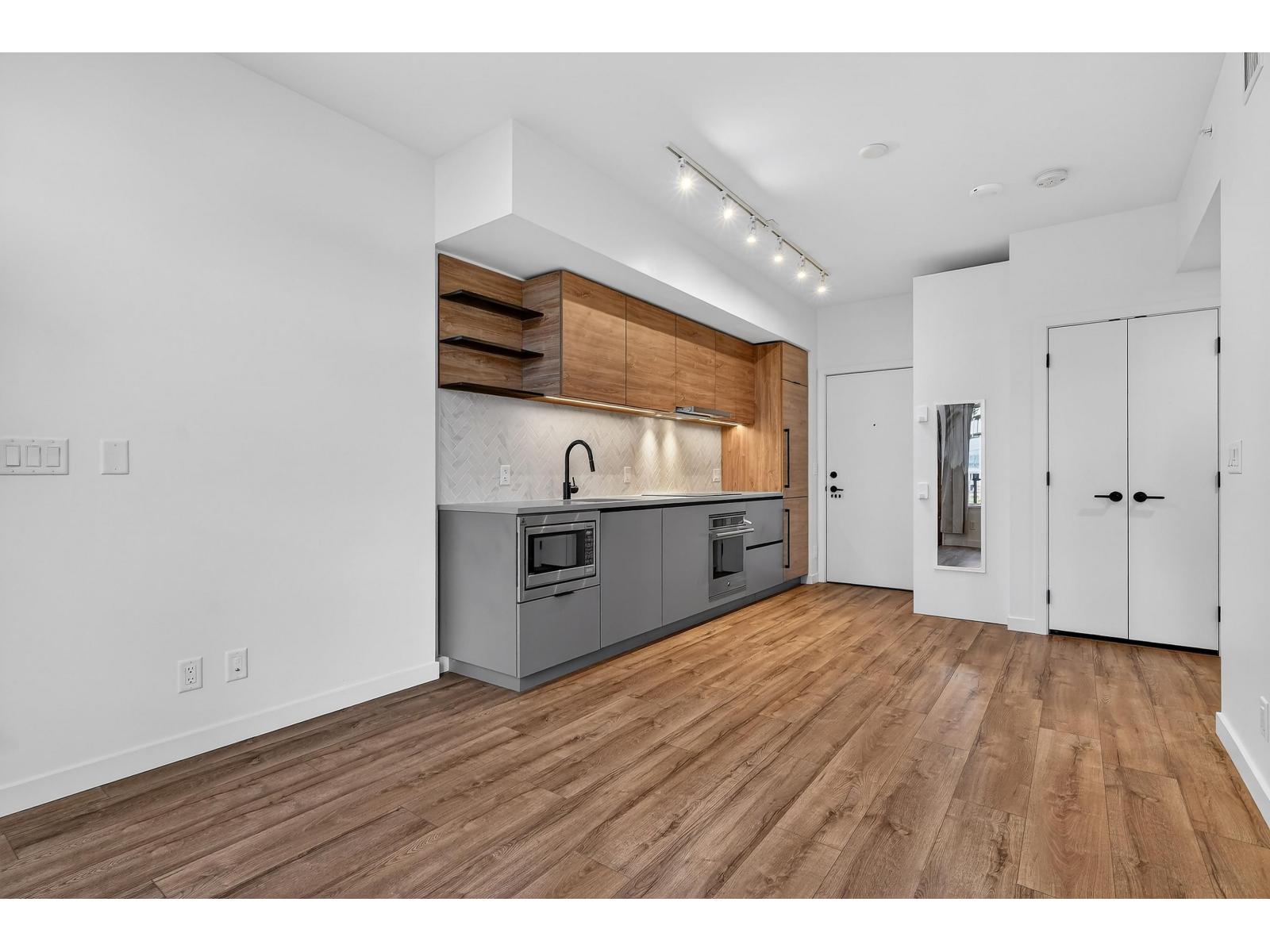 102 13428 105 Avenue, Surrey, British Columbia  V3T 0S6 - Photo 5 - R3083578